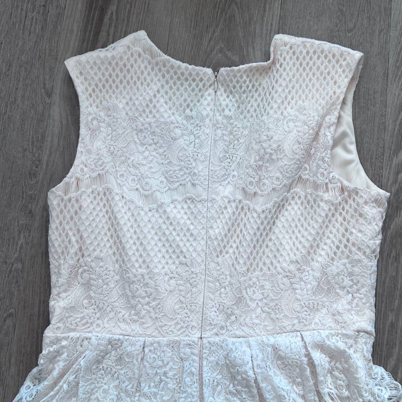 Liz Claiborne Size 14 Cream Fit & Flare Lace Dress - Picture 9 of 10